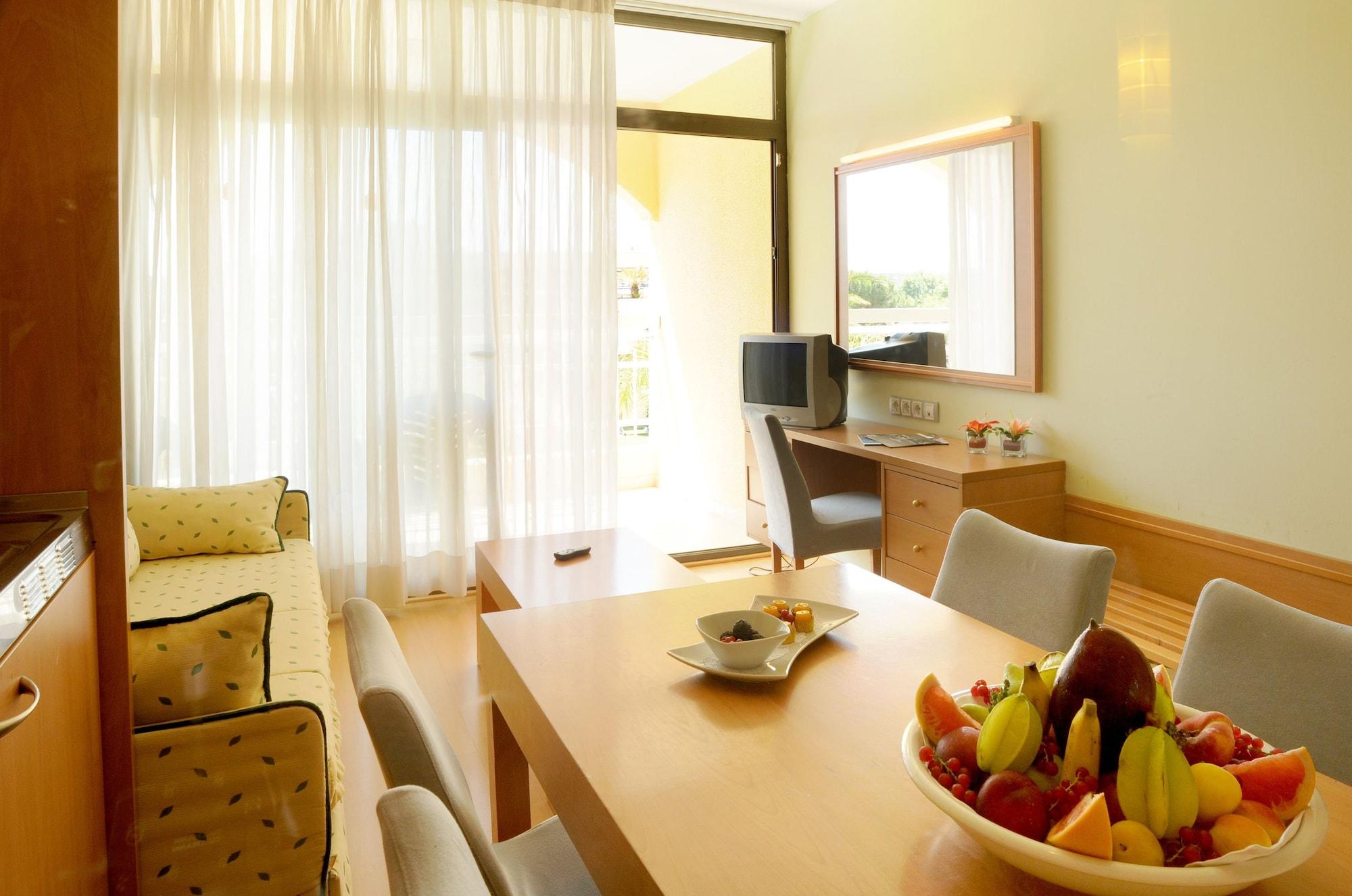 Evenia Olympic Suites Lloret de Mar Buitenkant foto