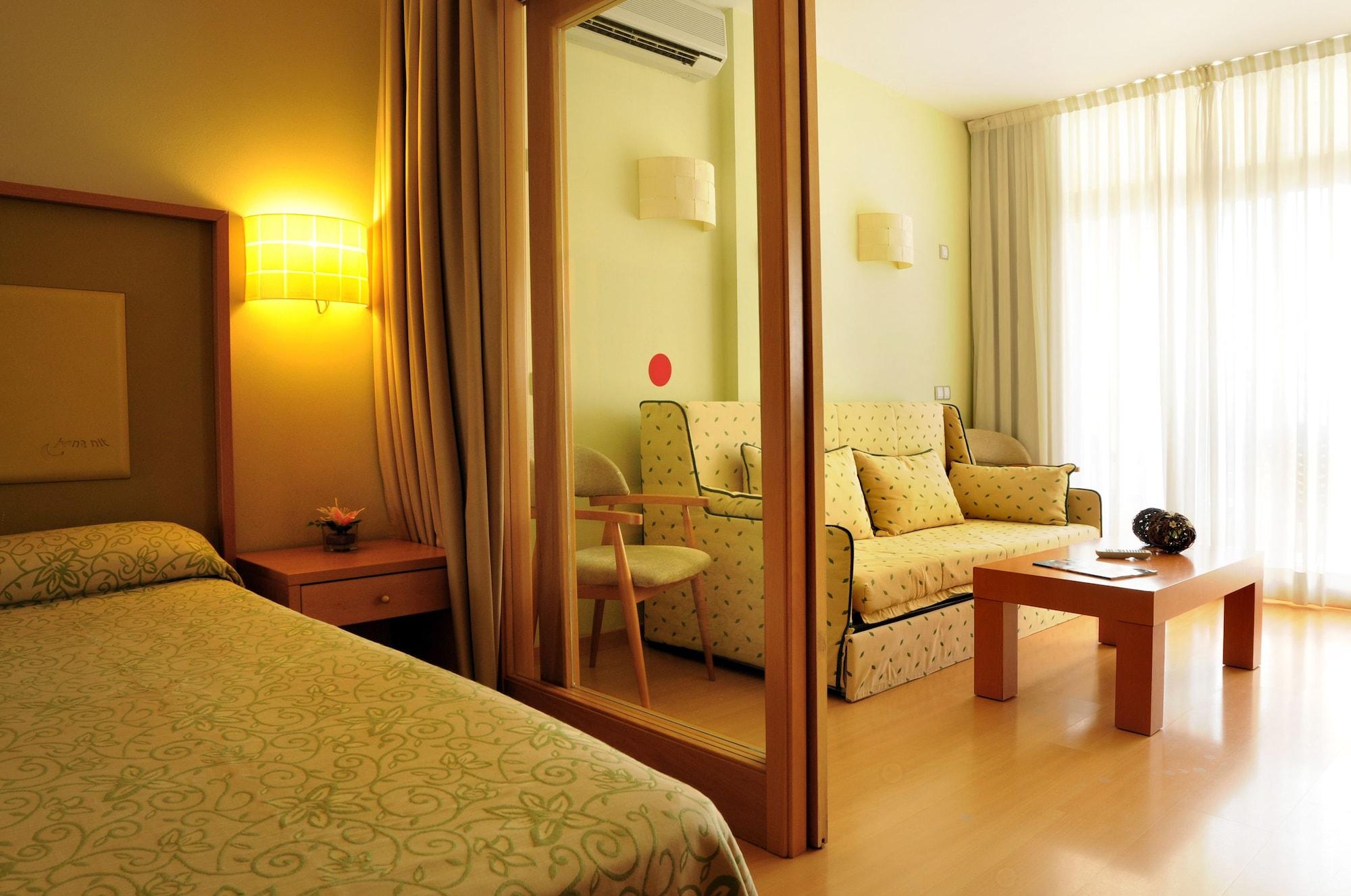 Evenia Olympic Suites Lloret de Mar Buitenkant foto