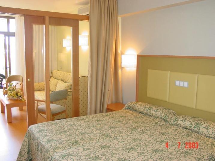 Evenia Olympic Suites Lloret de Mar Buitenkant foto